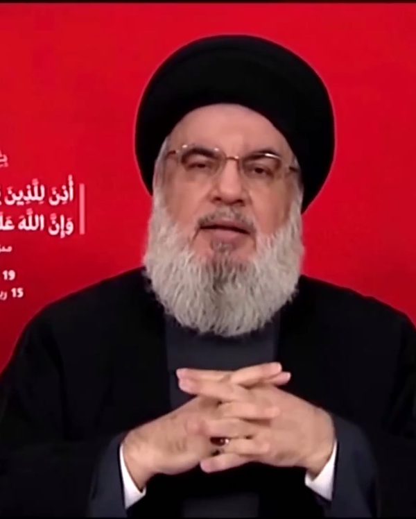 زیر شعله های آتش